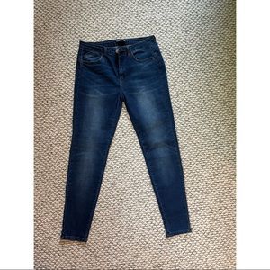 Fashion Nova Womens  Size 11 dark blue, skinny  jeans in great cond worn once